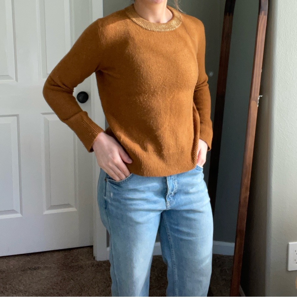 Gorgeous burnt orange sweater!